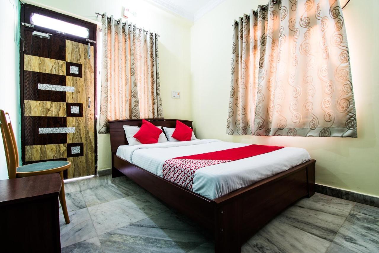 Oyo 24087 Viraj Hotel Danapur Екстериор снимка