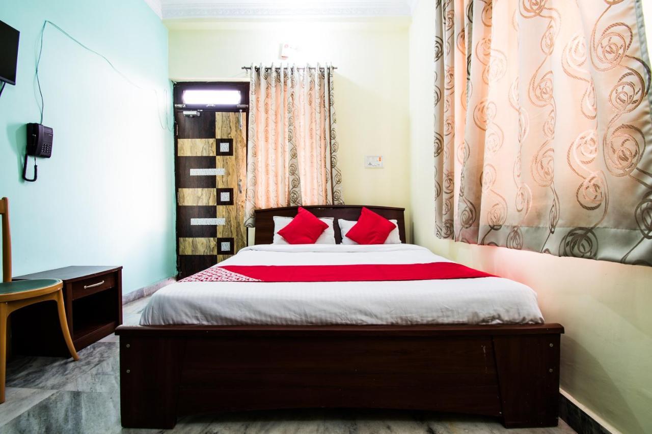 Oyo 24087 Viraj Hotel Danapur Екстериор снимка
