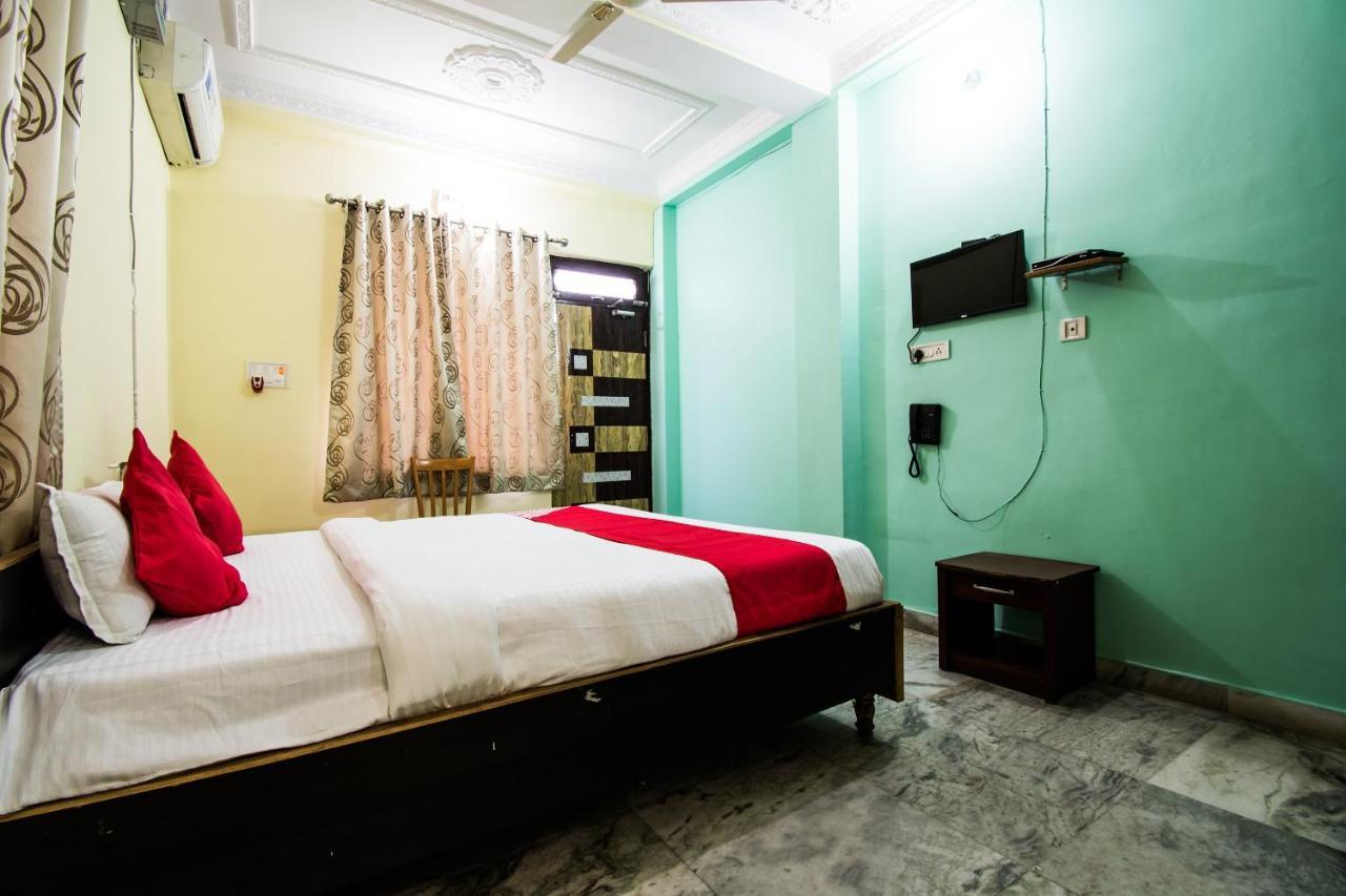 Oyo 24087 Viraj Hotel Danapur Екстериор снимка