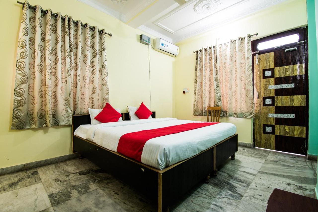 Oyo 24087 Viraj Hotel Danapur Екстериор снимка